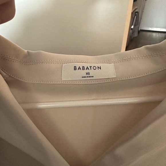 Aritzia Babaton Monocle Shirt NWOT - Picture 4 of 4